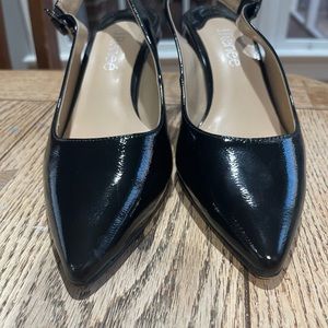 J. Renee Black Pumps (style Pearla), leather